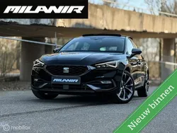 Zwart Gebruikt 2021 Seat Leon FR Hatchback | € 23.945 (Eerlijke prijs)