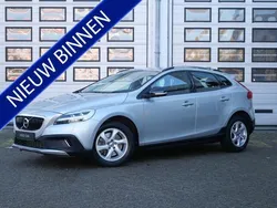 Grijs Gebruikt 2017 Volvo V40 CC Stationwagen | € 18.940 (Eerlijke prijs)