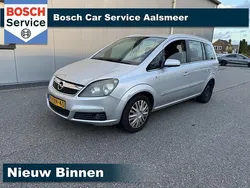 Grijs Gebruikt 2008 Opel Zafira Essentia MPV | € 650 (Super prijs)