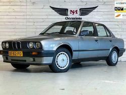 Grijs Gebruikt 1989 BMW 316 Sedan | € 7.950