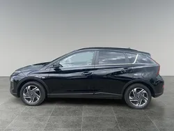 Zwart Gebruikt 2022 Hyundai Bayon Premium SUV | € 18.950 (Eerlijke prijs)