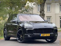 Zwart Gebruikt 2016 Porsche Cayenne Platinum Edition SUV | € 30.950 (Goede deal)