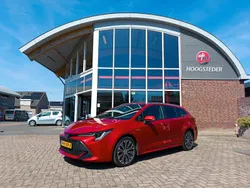 Rood Gebruikt 2022 Toyota Corolla Team Stationwagen | € 28.445 (Eerlijke prijs)
