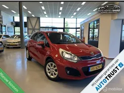 Rood Gebruikt 2013 Kia Rio Plus Hatchback | € 6.795 (Eerlijke prijs)