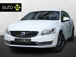 Wit Gebruikt 2017 Volvo V60 Dynamic Stationwagen | € 17.900 (Eerlijke prijs)