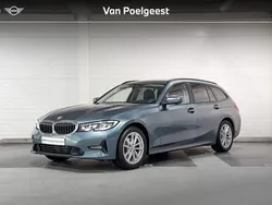 Blauw Gebruikt 2020 BMW 318 Executive Stationwagen | € 25.900 (Eerlijke prijs)