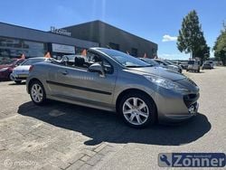 Grijs Gebruikt 2007 Peugeot 207 CC Cabriolet | € 3.950 (Iets duurder)
