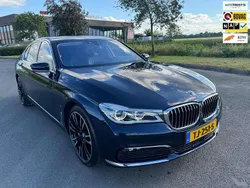 Blauw, metallic lak Gebruikt 2018 BMW 740 Executive Sedan | € 36.450 (Eerlijke prijs)