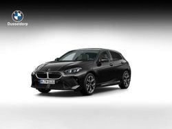 Zwart Nieuw 2025 BMW 120 Comfort Edition Hatchback | € 51.528 (Goede deal)