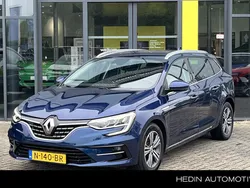 Kosmosblauw rpr Gebruikt 2021 Renault Mégane GrandTour Intens Stationwagen | € 17.445 (Eerlijke prijs)