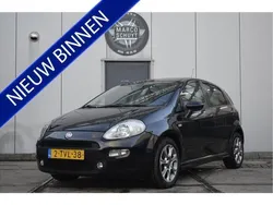 Zwart, metallic lak Gebruikt 2014 Fiat Punto Evo Lounge Hatchback | € 3.950 (Eerlijke prijs)
