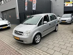 Grijs Gebruikt 2004 Opel Meriva MPV | € 2.499 (Eerlijke prijs)