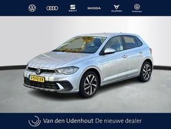 Grijs Gebruikt 2023 VW Polo Business Hatchback | € 19.750 (Eerlijke prijs)