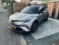 Grijs Gebruikt 2018 Toyota C-HR Executive SUV | € 12.250 (Super prijs)