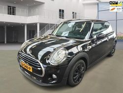 Zwart Gebruikt 2018 Mini Cooper Business Hatchback | € 7.999 (Super prijs)