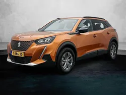 Oranje Gebruikt 2023 Peugeot e-2008 Style SUV | € 22.275 (Eerlijke prijs)