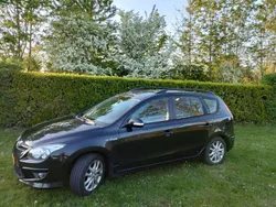 Zwart Gebruikt 2011 Hyundai i30 MPV | € 2.000 (Super prijs)