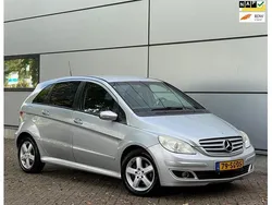 Grijs Gebruikt 2006 Mercedes B200 MPV | € 2.950 (Eerlijke prijs)