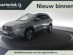 Groen Gebruikt 2025 Toyota Corolla Cross Style SUV | € 37.950 (Eerlijke prijs)