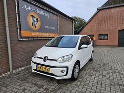 Wit Gebruikt 2017 VW up! Move Hatchback | € 6.995 (Super prijs)