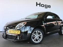 Zwart, metallic lak Gebruikt 2015 Alfa Romeo MiTo Hatchback | € 7.440 (Eerlijke prijs)