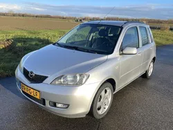 Grijs Gebruikt 2004 Mazda 2 MPV | € 1.500 (Eerlijke prijs)