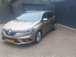 Bruin Gebruikt 2017 Renault Mégane GrandTour Zen Stationwagen | € 7.950 (Goede deal)