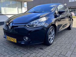 Zwart Gebruikt 2014 Renault Clio IV Night&Day Hatchback | € 6.900 (Eerlijke prijs)