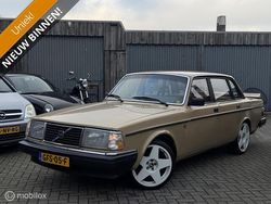 Bruin Gebruikt 1983 Volvo 240 Sedan | € 4.995