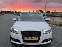 Wit Gebruikt 2009 Audi A3 Ambition Hatchback | € 8.750 (Duur)