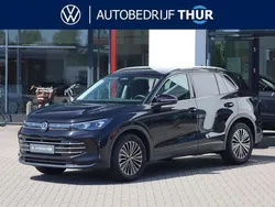 Zwart Gebruikt 2024 VW Tiguan Elegance SUV | € 44.950 (Goede deal)
