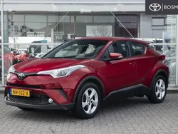 Rood Gebruikt 2017 Toyota C-HR SUV | € 16.950 (Eerlijke prijs)