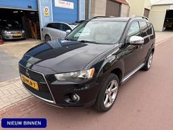 Zwart (metallic) Gebruikt 2011 Mitsubishi Outlander SUV | € 5.450 (Eerlijke prijs)