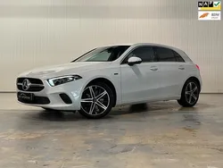 Wit Gebruikt 2020 Mercedes A250 Hatchback | € 26.900 (Goede deal)