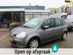 Grijs, metallic lak Gebruikt 2011 Renault Grand Modus Night&Day MPV | € 5.950 (Iets duurder)