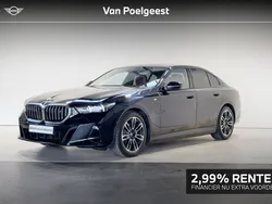 Zwart Gebruikt 2024 BMW i5 M Sport Sedan | € 59.495 (Eerlijke prijs)