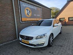 Wit Gebruikt 2013 Volvo V60 Summum Stationwagen | € 4.995 (Goede deal)