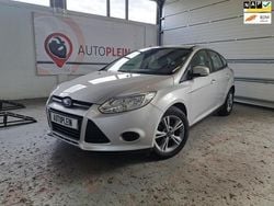 Grijs Gebruikt 2014 Ford Focus Hatchback | € 6.750 (Eerlijke prijs)