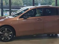 Brons Gebruikt 2023 Mercedes A250 Luxury Hatchback | € 37.900 (Eerlijke prijs)