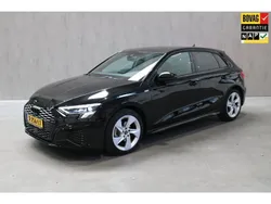 Zwart Gebruikt 2024 Audi A3 Hatchback | € 33.495 (Eerlijke prijs)