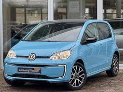 Blauw Gebruikt 2023 VW e-up! Style Hatchback | € 22.900 (Eerlijke prijs)