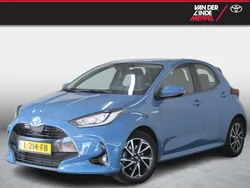 Blauw Gebruikt 2021 Toyota Yaris Hybrid Hatchback | € 20.450 (Eerlijke prijs)
