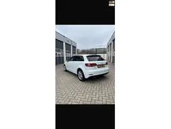 Wit Gebruikt 2019 Audi A3 Sportback Hatchback | € 14.250 (Eerlijke prijs)