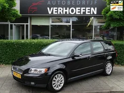 Zwart, metallic lak Gebruikt 2005 Volvo V50 Momentum Stationwagen | € 3.950 (Iets duurder)