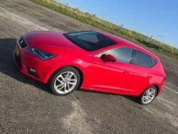 Rood Gebruikt 2013 Seat Leon Style Hatchback | € 9.999 (Eerlijke prijs)