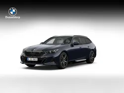 Zwart, metallic lak Nieuw 2025 BMW i5 M Sport Sedan | € 84.228 (Super prijs)