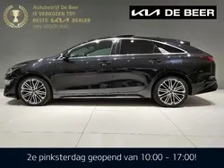 Aurora black (zwart metallic) Gebruikt 2022 Kia ProCeed Hatchback | € 31.995 (Iets duurder)