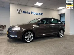 Bruin, metallic lak Gebruikt 2015 Skoda Rapid Ambition Hatchback | € 8.490 (Eerlijke prijs)