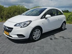 Wit Gebruikt 2015 Opel Corsa Business Hatchback | € 5.299 (Eerlijke prijs)
