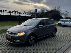 Grijs Gebruikt 2017 VW Polo Hatchback | € 9.800 (Goede deal)